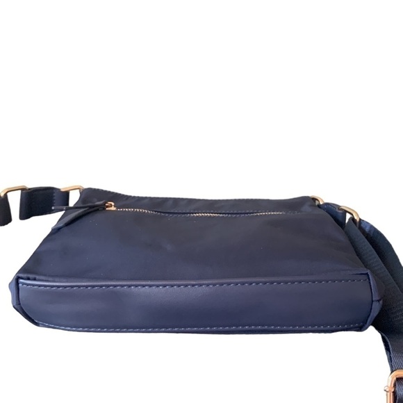 Myztique‎ Blue Nylon Shoulder Crossbody Purse NWOT - Picture 5 of 10